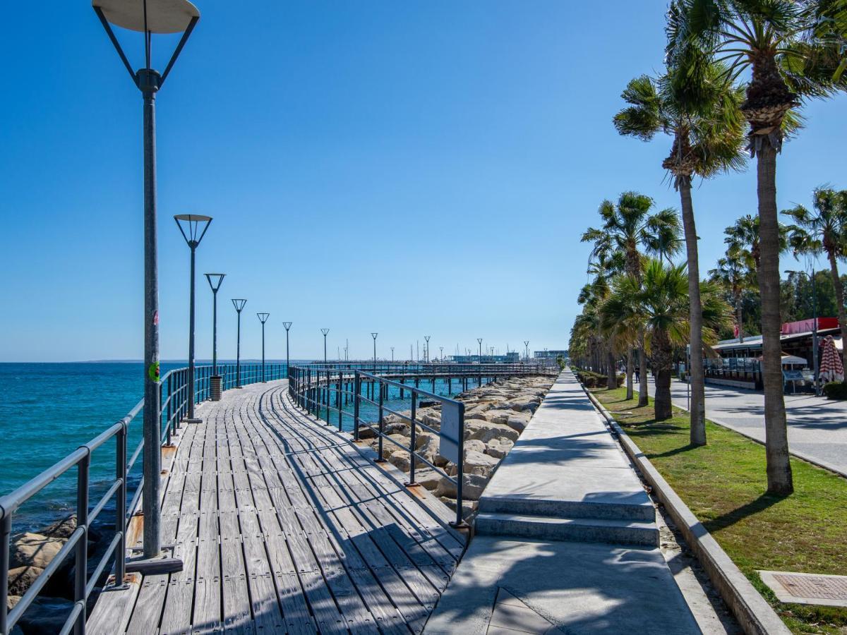 Sanders Coral Court Penthouse - Cute 3-Bedroom Apartment With Balcony Limassol Bagian luar foto