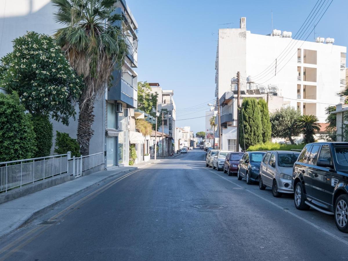 Sanders Coral Court Penthouse - Cute 3-Bedroom Apartment With Balcony Limassol Bagian luar foto