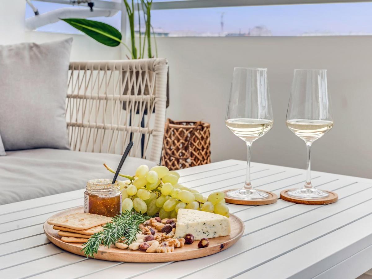 Sanders Coral Court Penthouse - Cute 3-Bedroom Apartment With Balcony Limassol Bagian luar foto